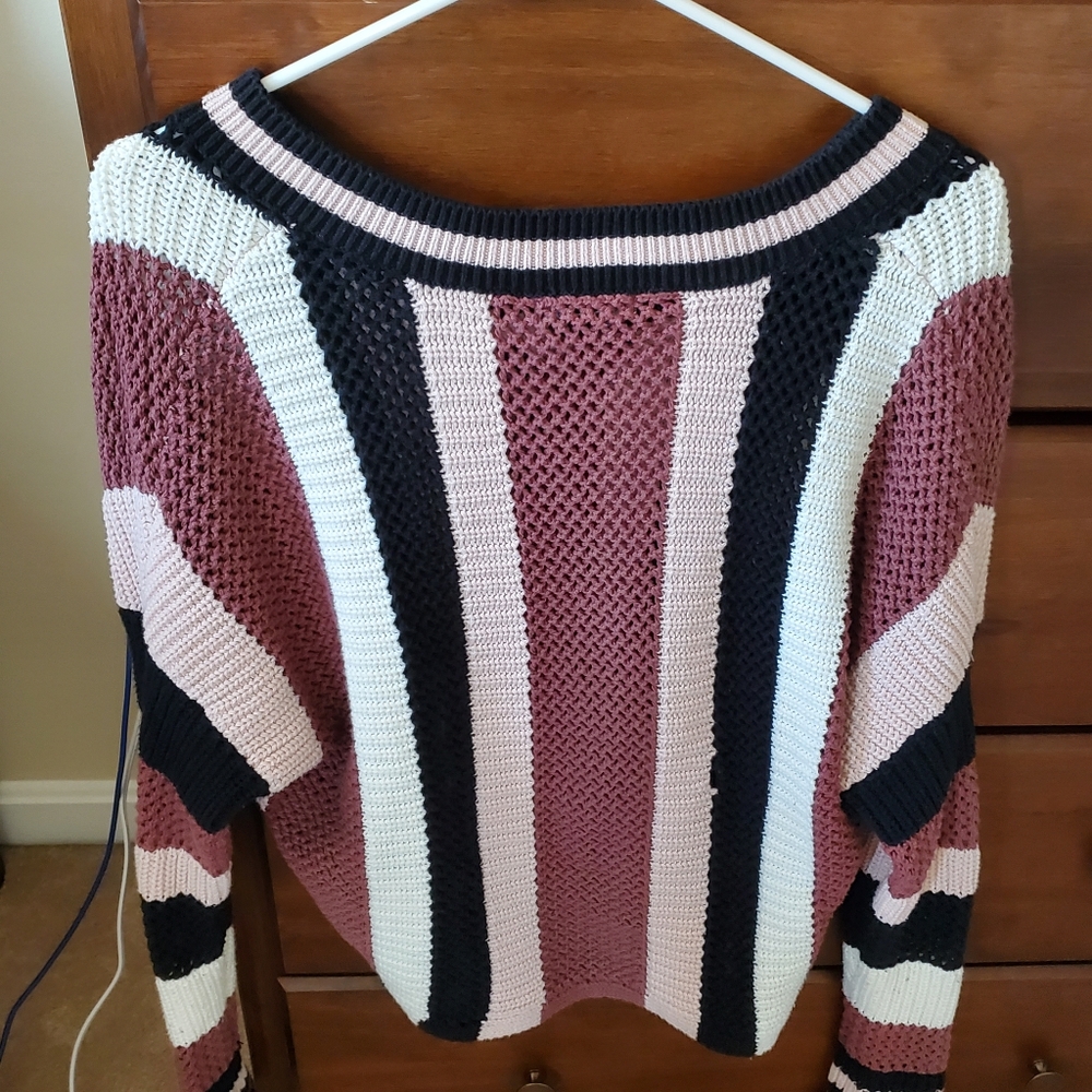 Droopy Sweater - Picture 2 of 2